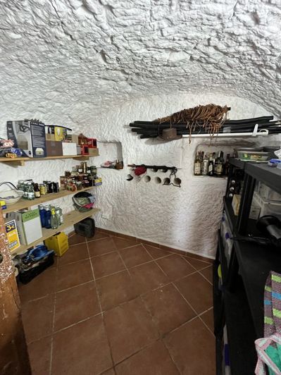 Image No.16-3 Bed House for sale