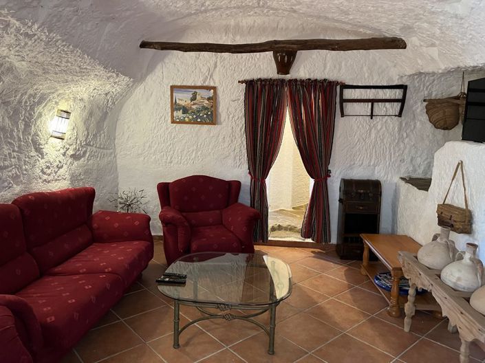Image No.17-3 Bed House for sale