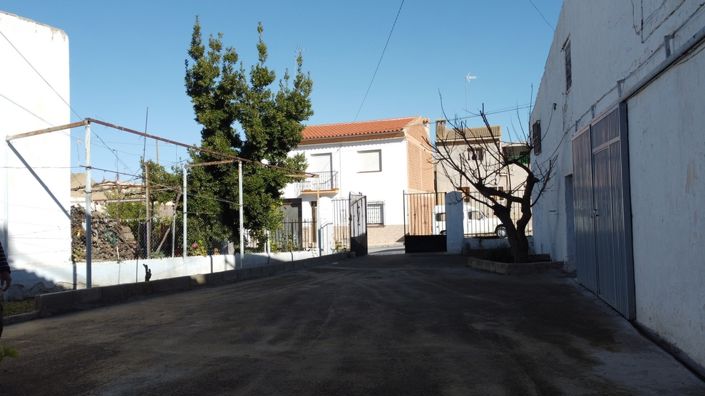 Image No.38-4 Bed House for sale