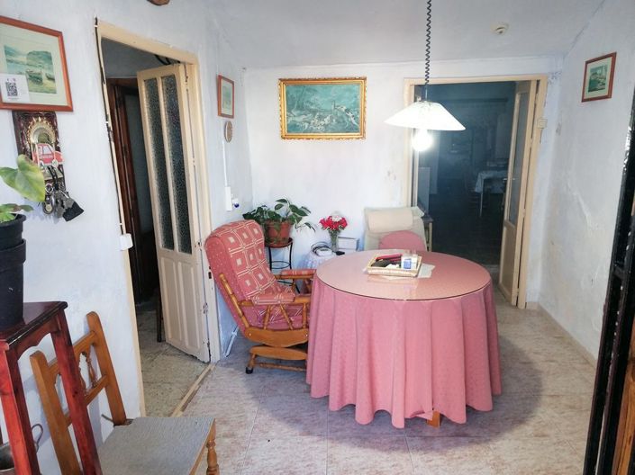 Image No.10-4 Bed Property for sale