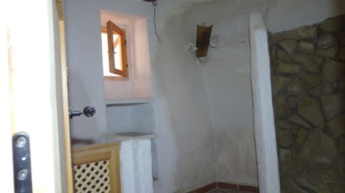 Image No.15-House for sale