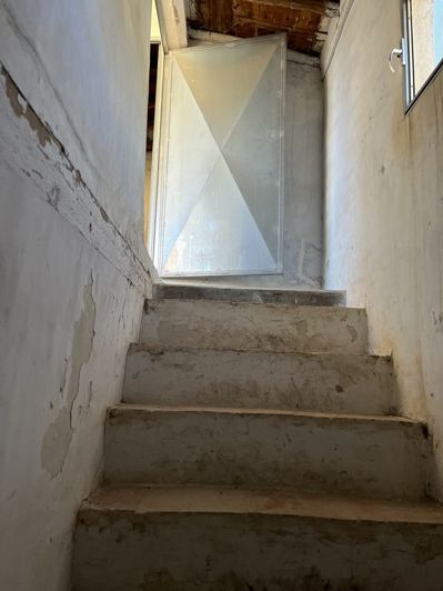 Image No.25-3 Bed Property for sale