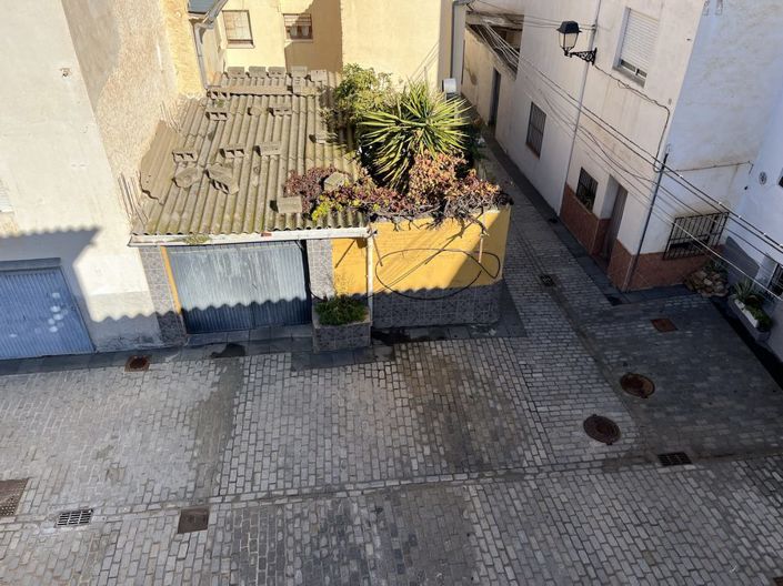 Image No.29-3 Bed Property for sale