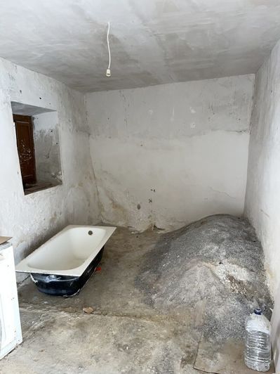 Image No.9-3 Bed Property for sale