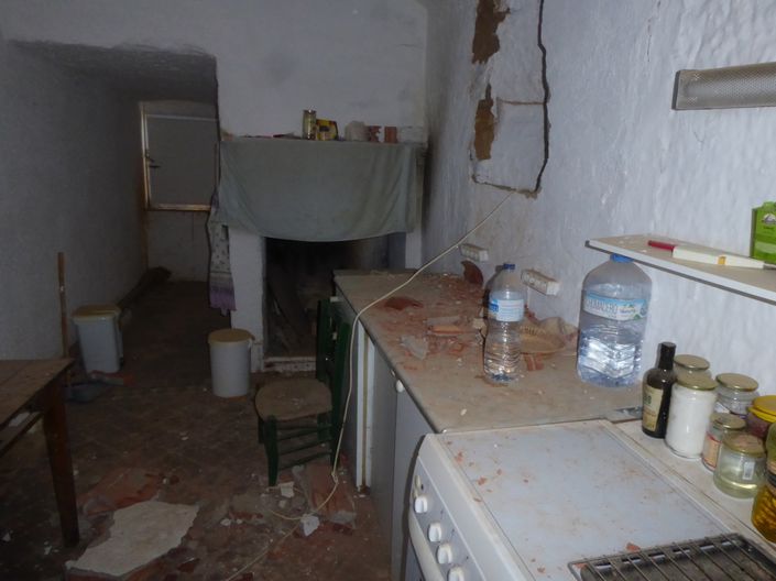 Image No.13-7 Bed House for sale