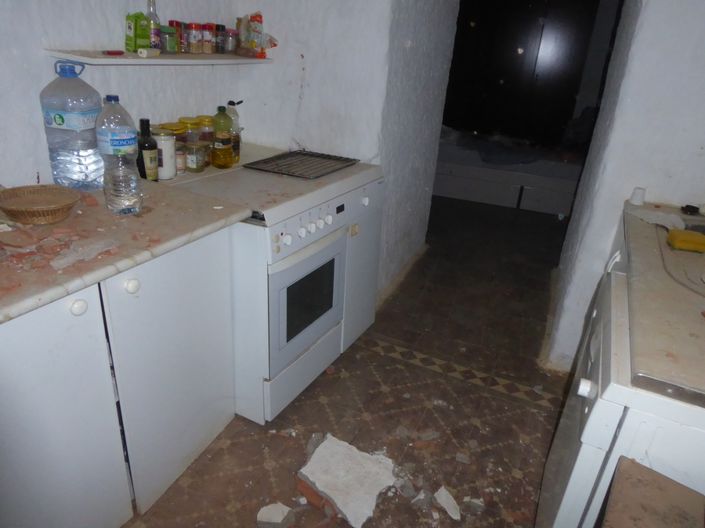 Image No.14-7 Bed House for sale