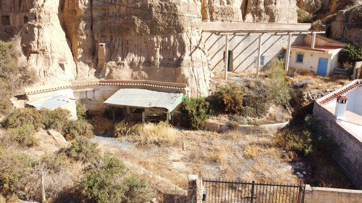 Image No.3-7 Bed House for sale