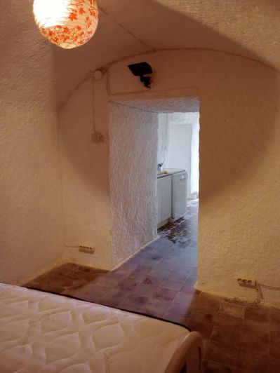 Image No.28-7 Bed Property for sale