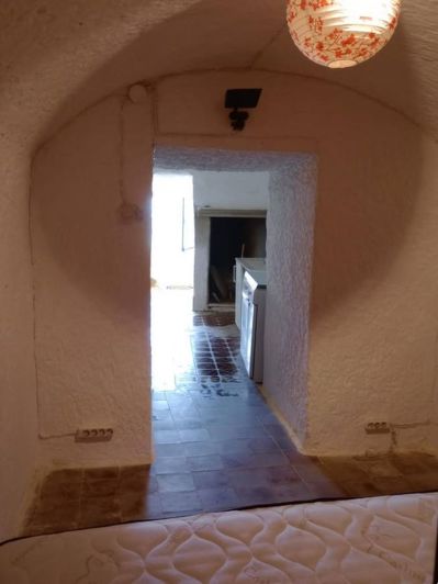 Image No.29-7 Bed Property for sale