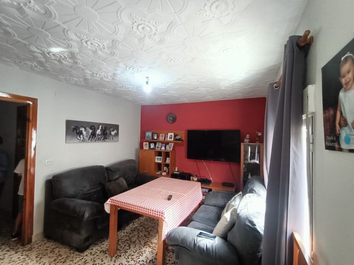 Image No.4-3 Bed Property for sale