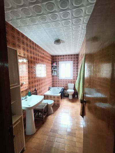 Image No.7-3 Bed Property for sale