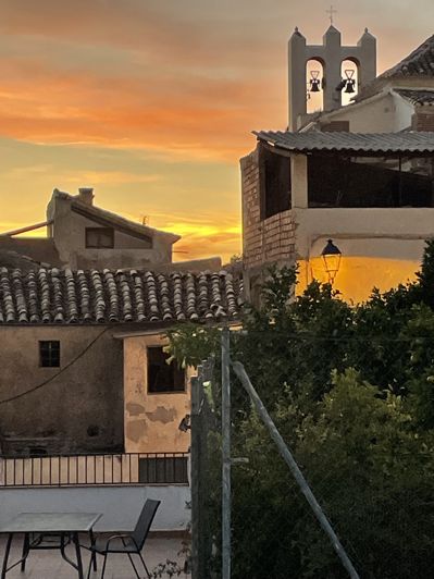 Image No.19-4 Bed Property for sale