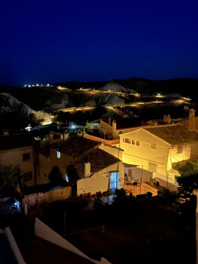 Image No.23-4 Bed Property for sale