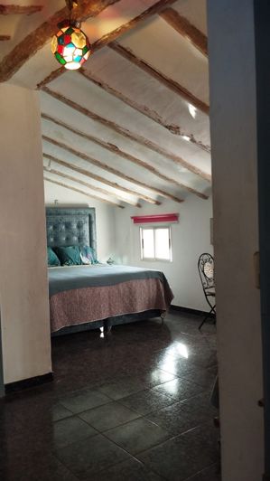 Image No.4-4 Bed Property for sale