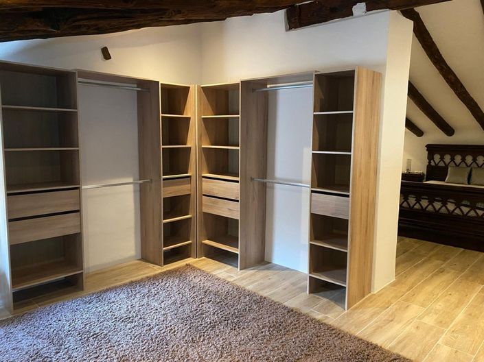 Image No.39-7 Bed Property for sale