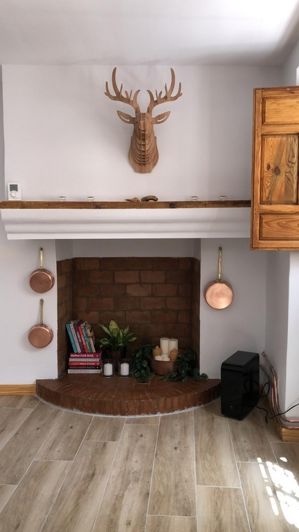 Image No.9-7 Bed Property for sale