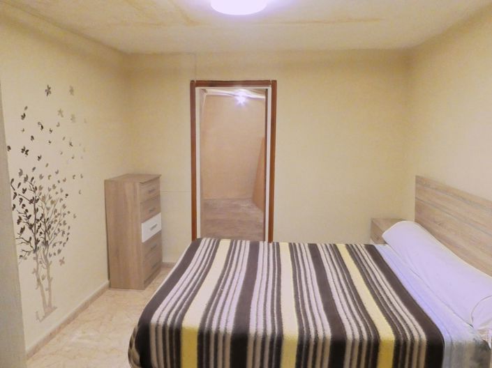 Image No.12-Maison de 4 chambres à vendre à Baza