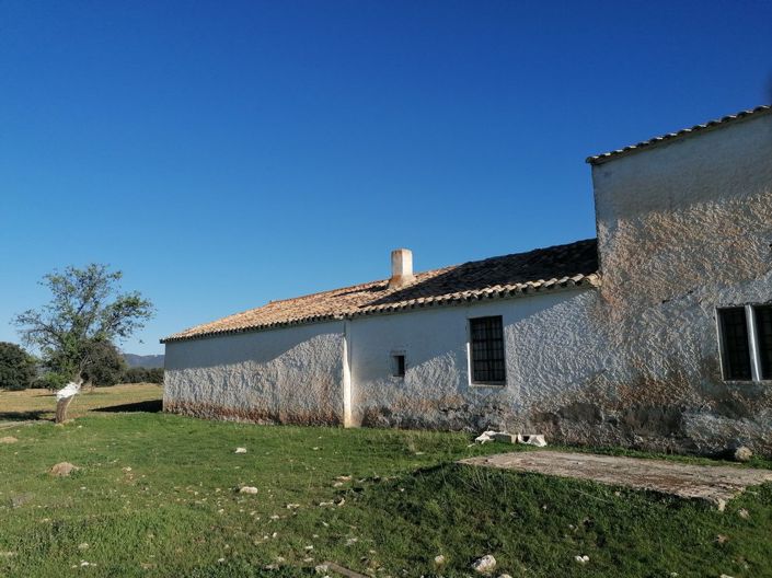 Image No.51-5 Bed Property for sale
