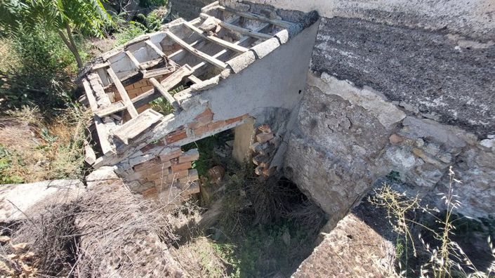 Image No.6-Commercial for sale