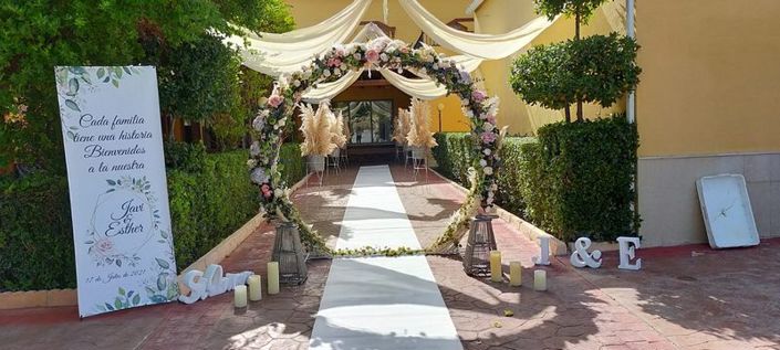 Image No.30-Commercial de 8 chambres à vendre à Los Carriones