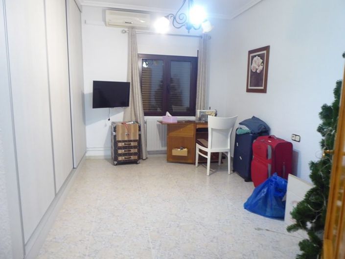 Image No.48-Commercial de 8 chambres à vendre à Los Carriones