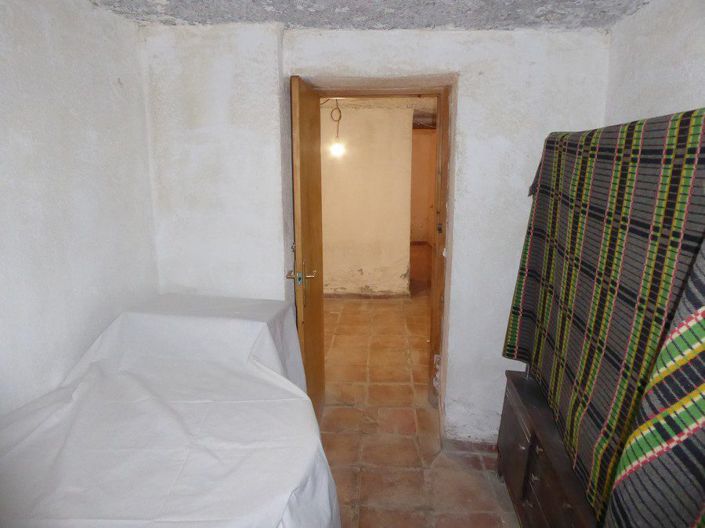 Image No.15-2 Bed House for sale