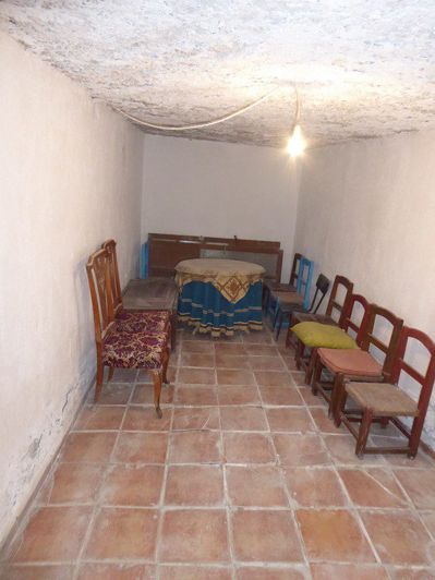 Image No.7-2 Bed House for sale