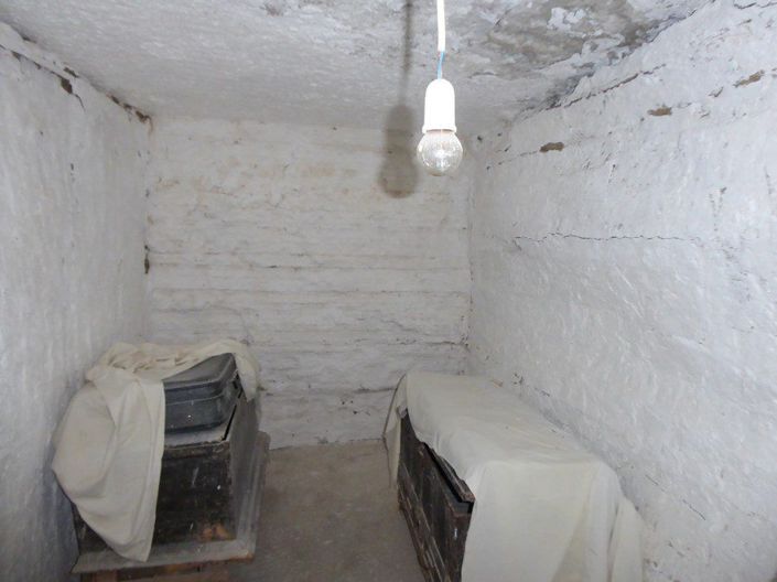 Image No.9-2 Bed House for sale