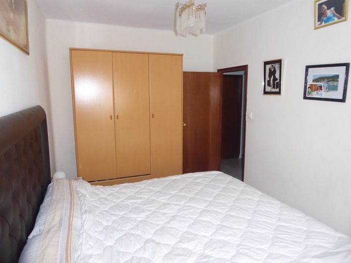 Image No.16-3 Bed Property for sale