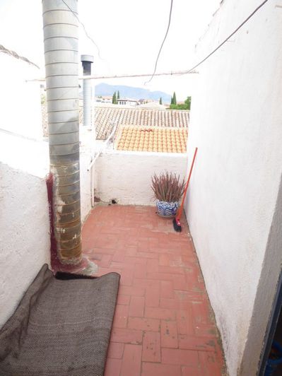 Image No.23-3 Bed Property for sale