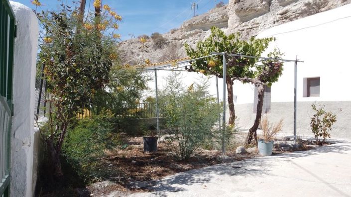 Image No.23-4 Bed House for sale