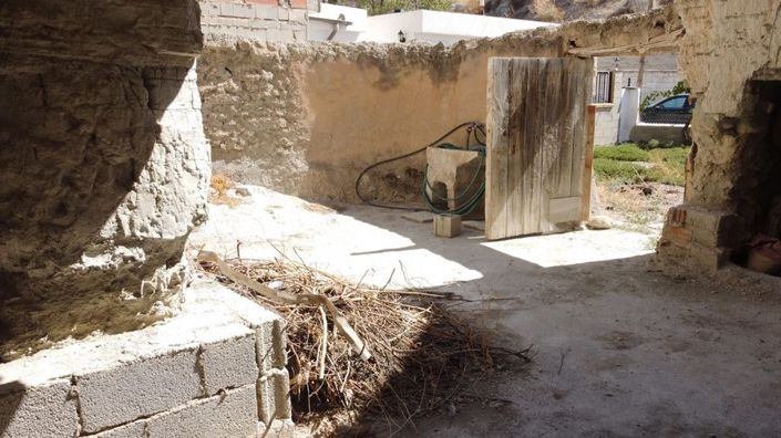 Image No.35-4 Bed House for sale