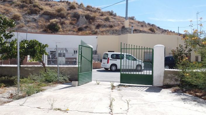 Image No.5-4 Bed House for sale