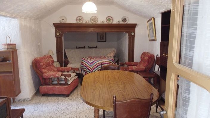 Image No.7-4 Bed House for sale