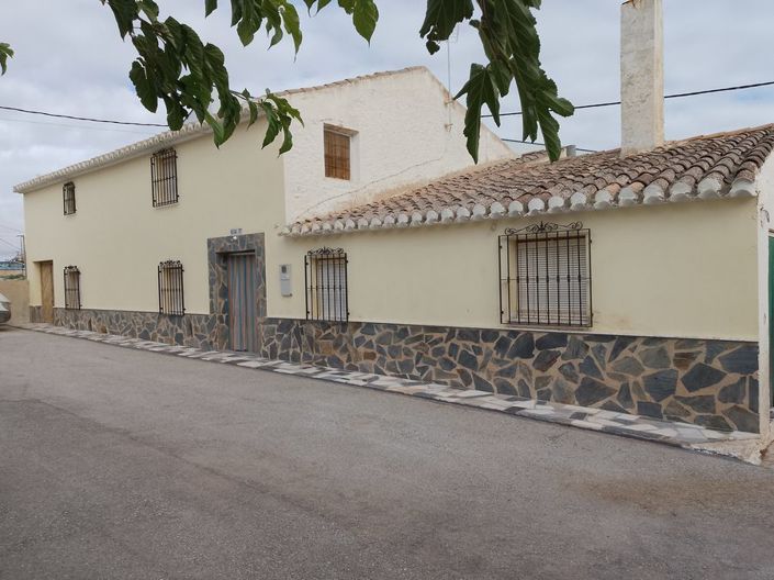 Image No.14-Propriété de 5 chambres à vendre à Baza