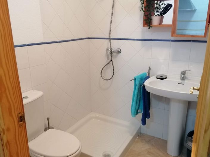 Image No.15-Propriété de 1 chambre à vendre à Baza