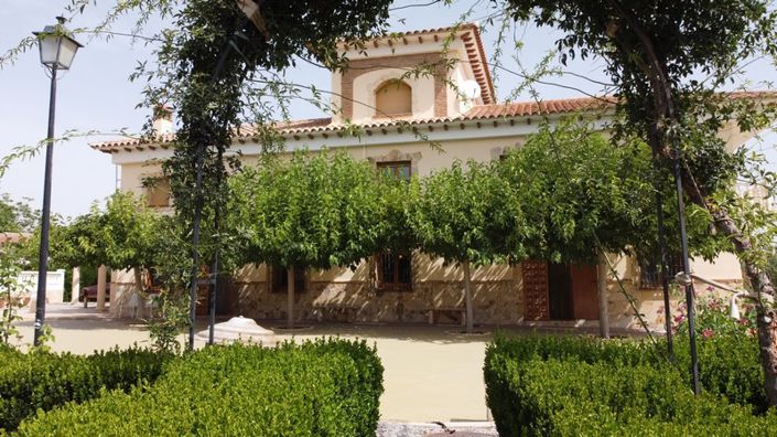 Image No.3-Propriété de 9 chambres à vendre à Baza