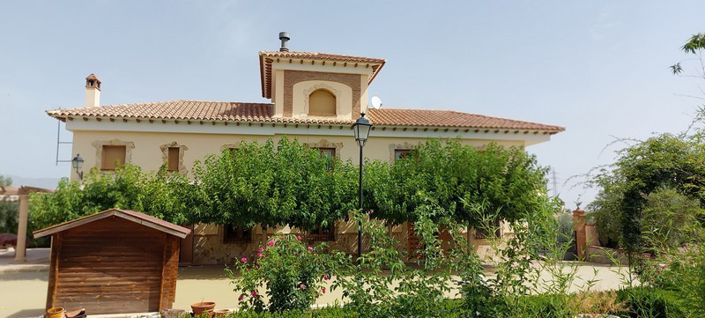 Image No.4-Propriété de 9 chambres à vendre à Baza