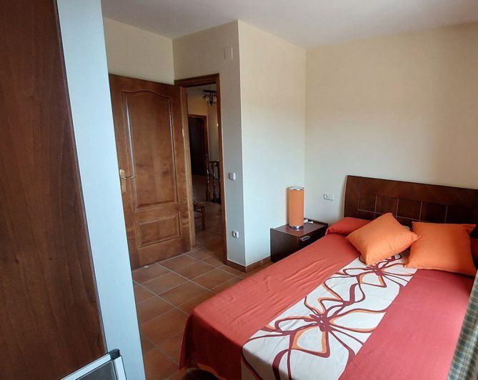 Image No.34-Propriété de 9 chambres à vendre à Baza