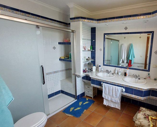Image No.39-Propriété de 9 chambres à vendre à Baza