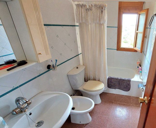 Image No.48-Propriété de 9 chambres à vendre à Baza