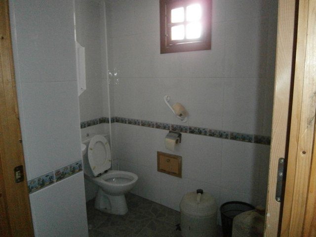 Image No.8-1 Bed Commercial for sale