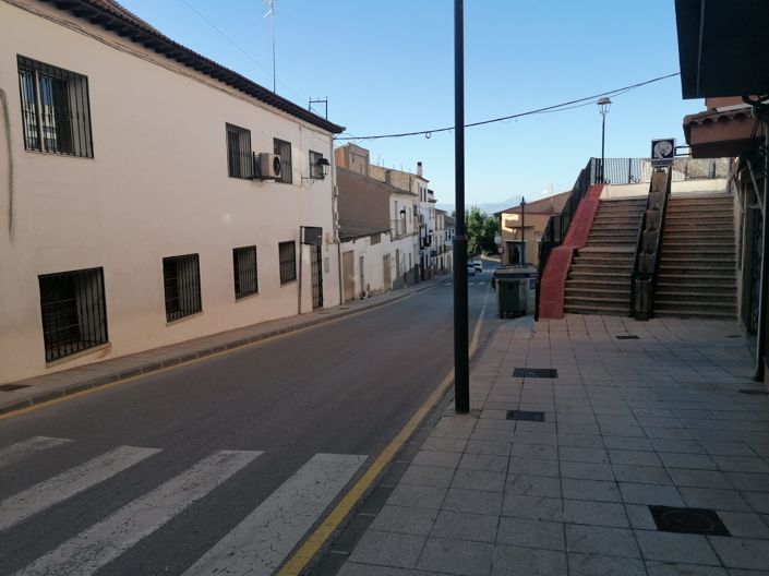 Image No.15-3 Bed Commercial for sale