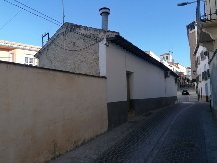 Image No.33-3 Bed Commercial for sale