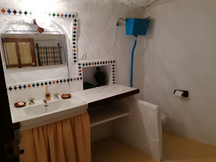 Image No.21-5 Bed House for sale