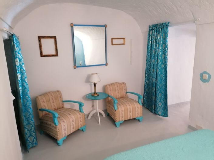 Image No.28-5 Bed House for sale