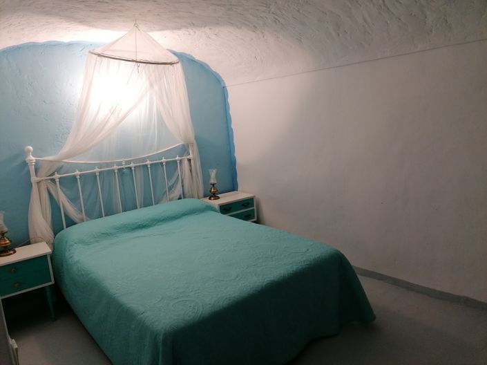 Image No.29-5 Bed House for sale