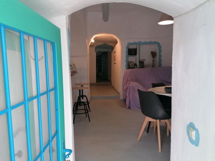 Image No.36-5 Bed House for sale
