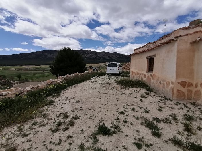 Image No.40-5 Bed House for sale