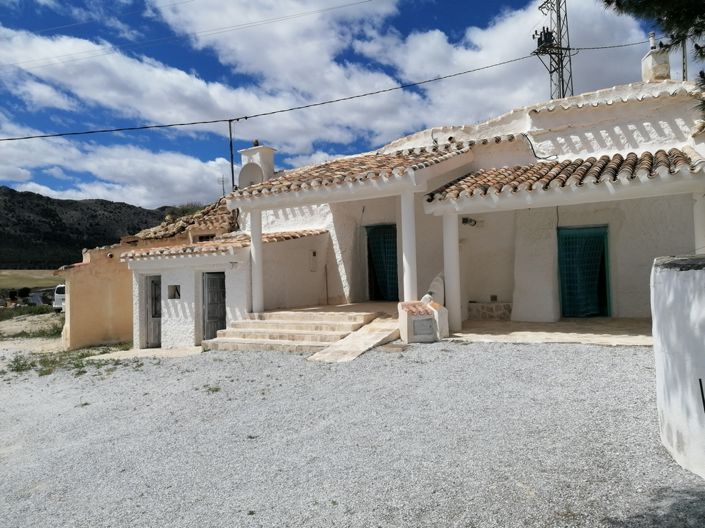 Image No.44-5 Bed House for sale